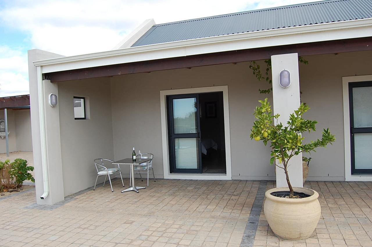 Longacre Olive & Vineyard Estate Pension Langebaan Buitenkant foto