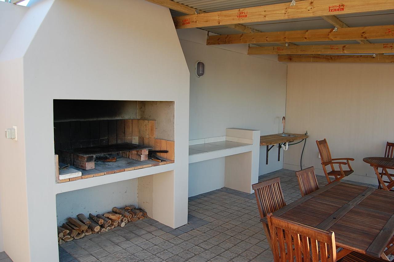 Longacre Olive & Vineyard Estate Pension Langebaan Buitenkant foto